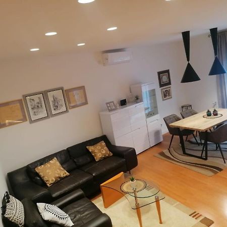 زادار Apartment Pino المظهر الخارجي الصورة