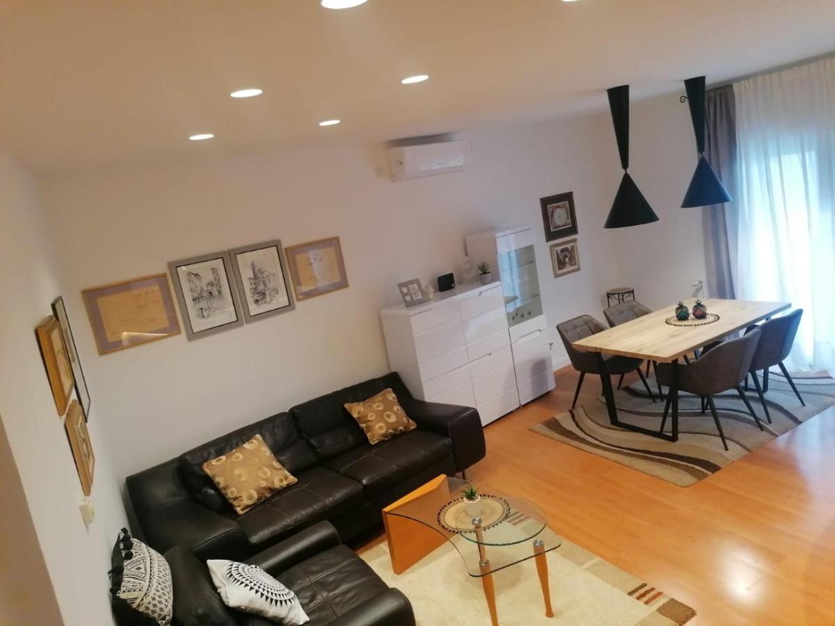 زادار Apartment Pino المظهر الخارجي الصورة