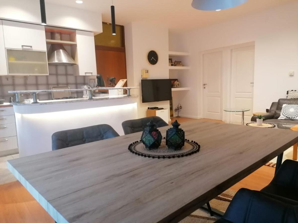 زادار Apartment Pino المظهر الخارجي الصورة