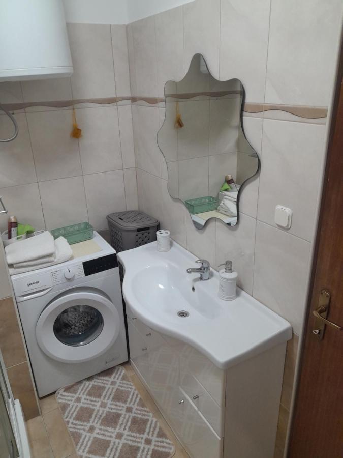 زادار Apartment Pino المظهر الخارجي الصورة